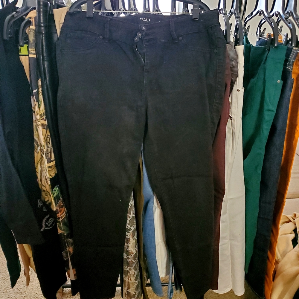 Tall Fit - Wide Waist Black Skinnies